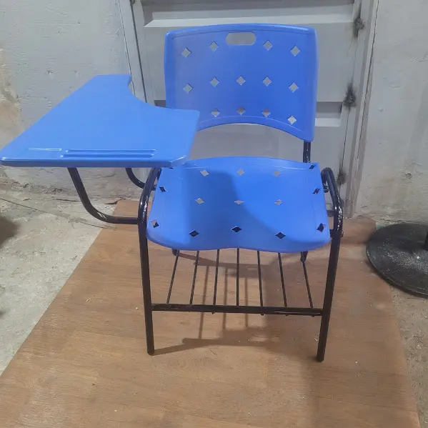 Metal Mad - Pupitre Iso ORIPLAST (Línea MEC)